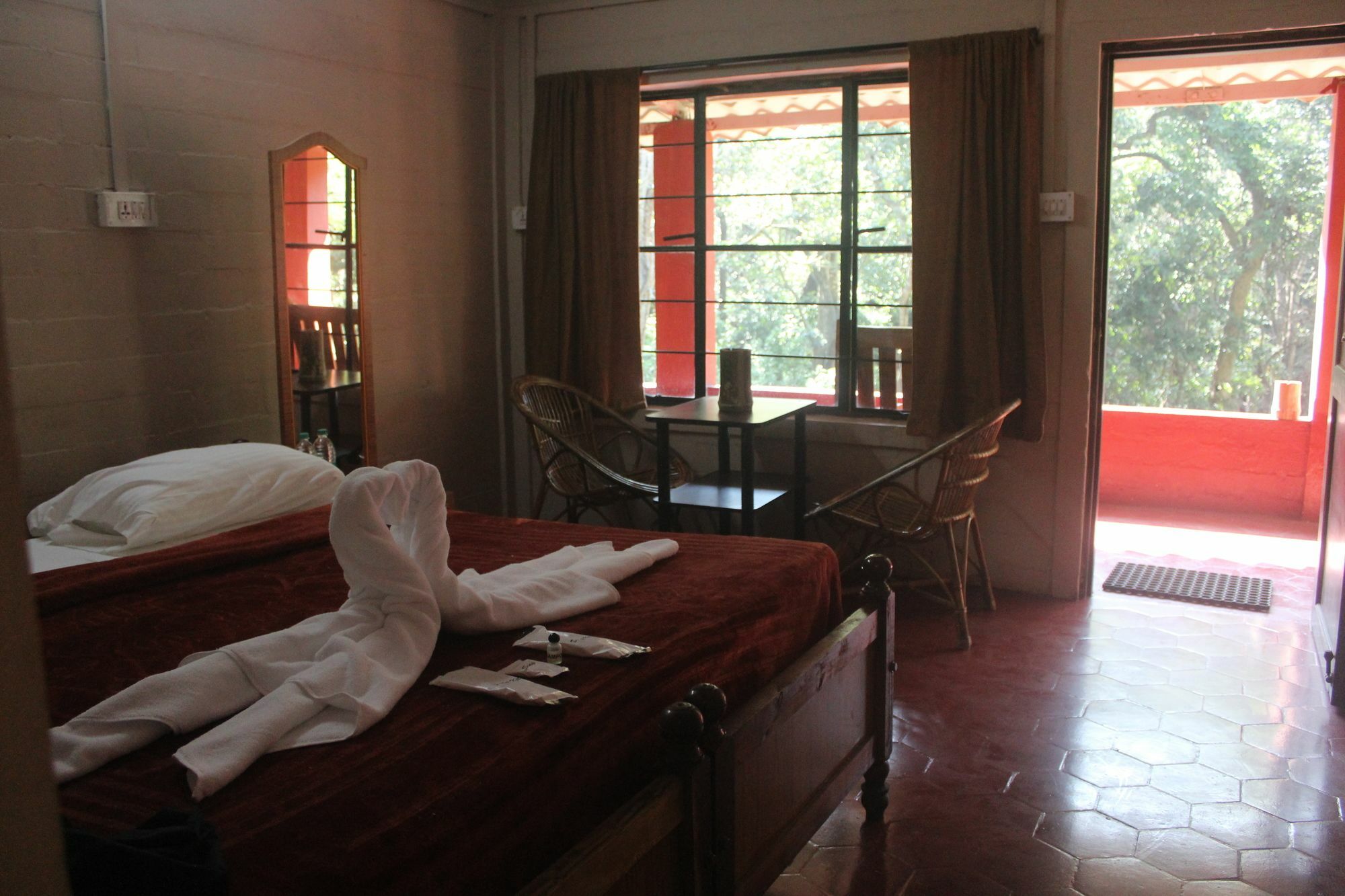 Secret Valley Jungle Resort Udagamandalam Exterior foto